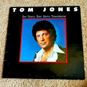 TOM JONES 1977 vinyl